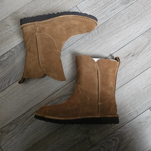 UGG Alida Chestnut Boots